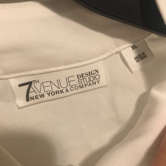 New York & Company Tops New York & Company Tops - Picture 6 of 6